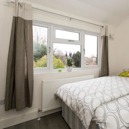 Rent this 9 bed room on The Bye in London, W3 7PQ