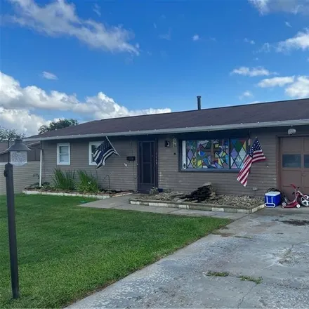 Buy this 3 bed house on 1113 Rhode Island Avenue in Hopewell Township, PA 15001