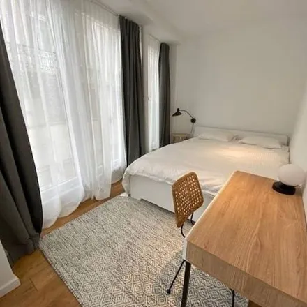 Rent this 1 bed apartment on Ladbrokes in Rue du Finistère - Finisterraestraat, 1000 Brussels