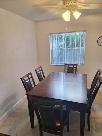 Image 4 - 210 Brittany Way, Palm Beach County, FL 33446, USA - Condo for rent