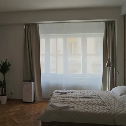 Image 3 - All in one, Na Zbořenci, 111 21 Prague, Czechia - Apartment for rent