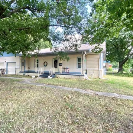 Image 2 - 929 Southeast 9th Street, Wagoner, OK 74467, USA - House for sale