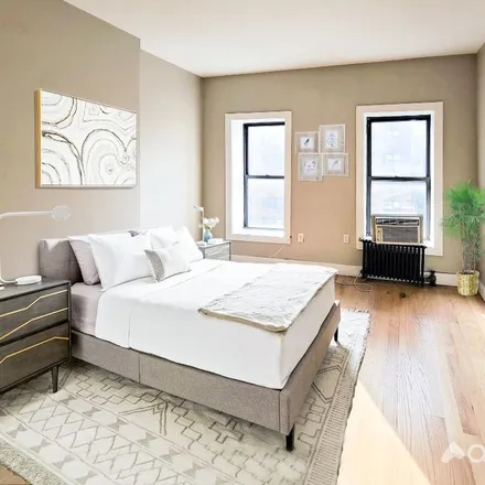 Rent this 2 bed apartment on 1462 2nd Avenue in New York, NY 10021