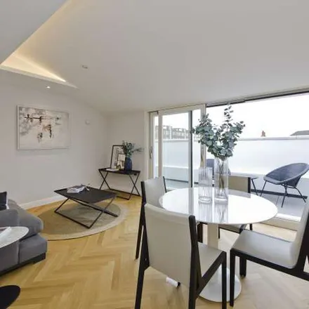 Rent this 1 bed apartment on 18 Colville Terrace in London, W11 2BH