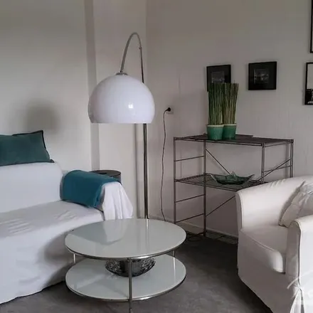 Rent this 1 bed apartment on Zur Marterkapelle 44 in 53127 Bonn, Germany
