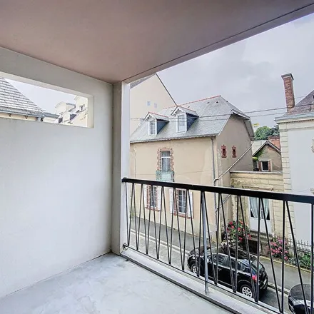 Rent this 3 bed apartment on 19 Rue Noémie Hamard in 53000 Laval, France