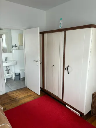 Rent this 2 bed apartment on Stammstraße 44 in 50823 Cologne, Germany