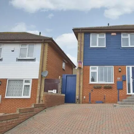 Buy this 3 bed duplex on Dodds Lane in River, CT16 2AT