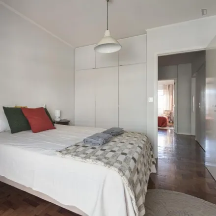 Rent this 2 bed apartment on Rua Jorge Álvares in 1400-191 Lisbon, Portugal