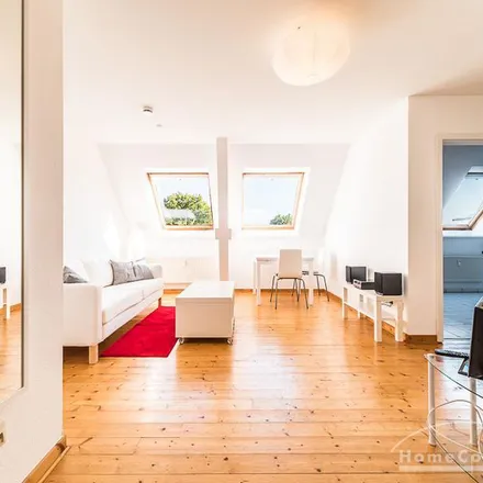 Rent this 2 bed apartment on Paulsenplatz 10 in 22767 Hamburg, Germany