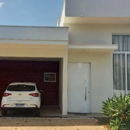 Rent this 3 bed house on unnamed road in Centro, Hortolândia - SP