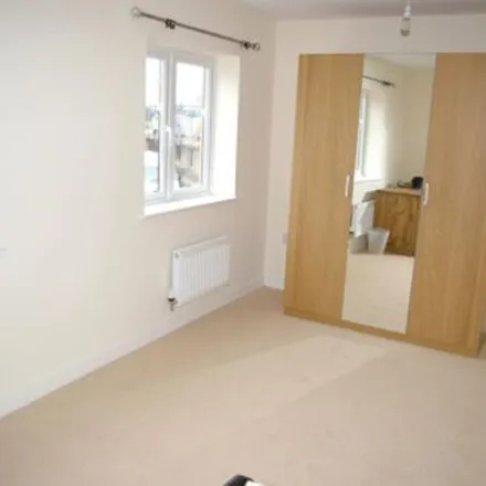 Rent this 1 bed apartment on 27 Circus Drive in Cambridge, CB4 2BT