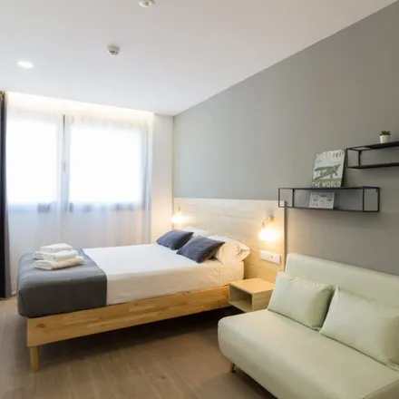Rent this studio apartment on Rambla Catalana in 34, 08903 l'Hospitalet de Llobregat