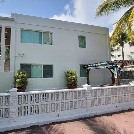 Rent this studio apartment on 220 Collins Avenue in Miami Beach, FL 33139
