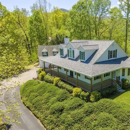 Image 1 - 799 Cool August Heights, Dellwood, Haywood County, NC 28785, USA - House for sale