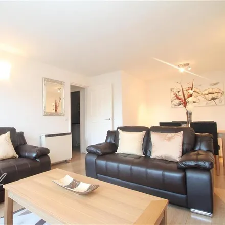 Rent this 2 bed apartment on Hobb's Court in Jacob Street, London