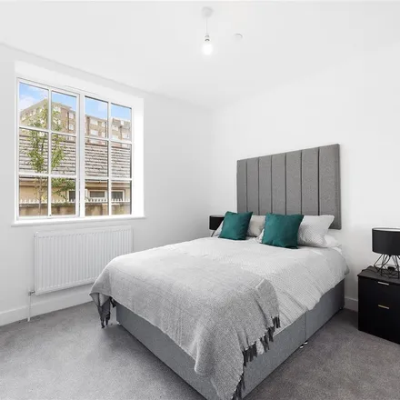 Rent this 2 bed apartment on Ashford House in Ashford Road, London
