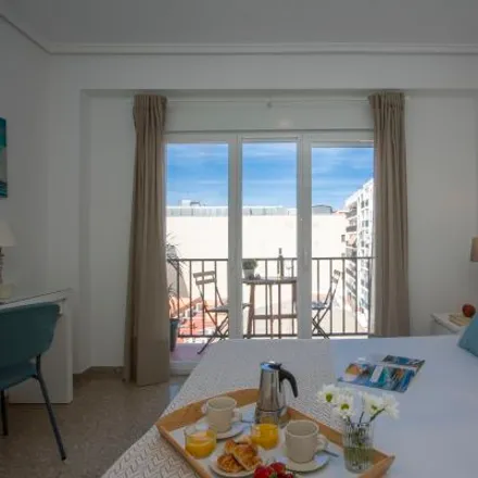 Rent this 3 bed apartment on Avinguda de Pius XII in 46015 Valencia, Spain