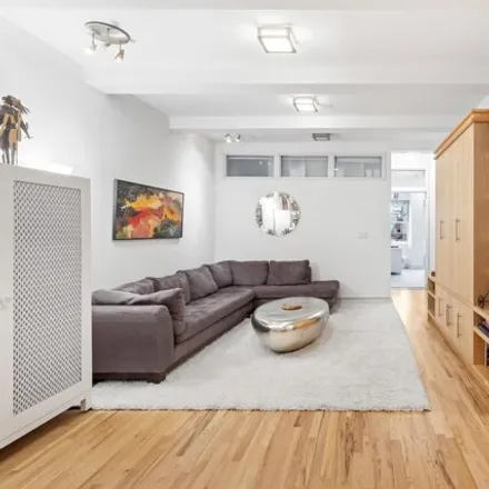 Image 7 - 12 East 12th Street, New York, NY 10003, USA - Condo for sale