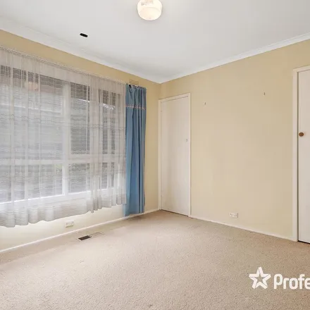 Rent this 4 bed apartment on Cambridge Road Trail in Mooroolbark VIC 3138, Australia