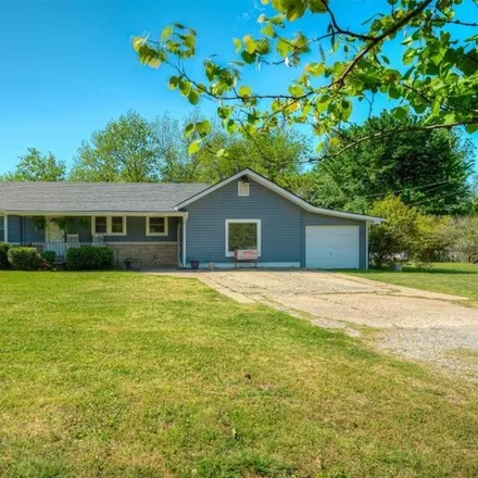 Buy this 3 bed house on 47017 East Lake Road in Earlsboro, Pottawatomie County