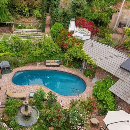 Image 2 - 1326 Benedict Canyon Drive, Beverly Hills, CA 90210, USA - House for sale