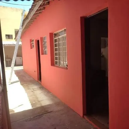 Buy this 2 bed house on Avenida Guilhermina in Guilhermina, Praia Grande - SP