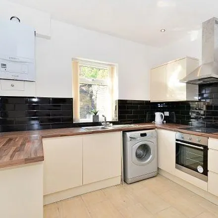 Rent this 4 bed townhouse on Margaret Street in Cultural Industries, Sheffield