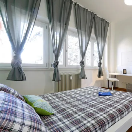 Rent this 6 bed room on Cavriglia/Valmarana in Via Cavriglia, 00141 Rome RM