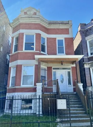 Rent this 3 bed house on 1422 South Avers Avenue in Chicago, IL 60623