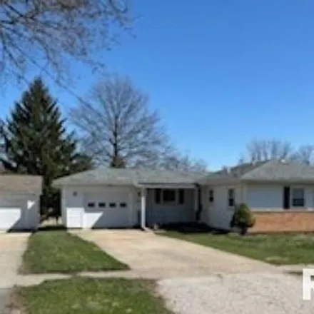 Buy this 2 bed house on 240 Edwards Street in Kewanee, IL 61443