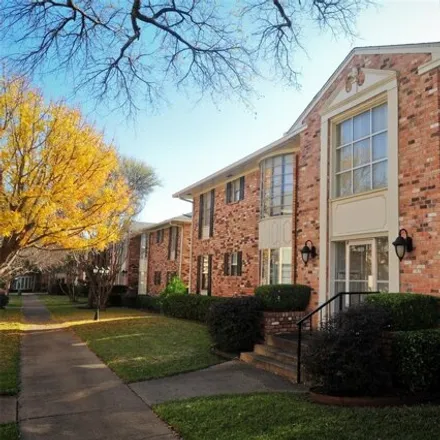 Rent this 2 bed condo on 5848 East University Boulevard in Dallas, TX 75206