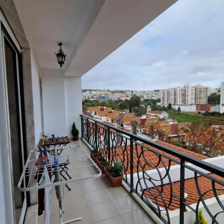 Image 5 - Rua Madre Maria Clara, 2790-420 Oeiras, Portugal - Apartment for rent