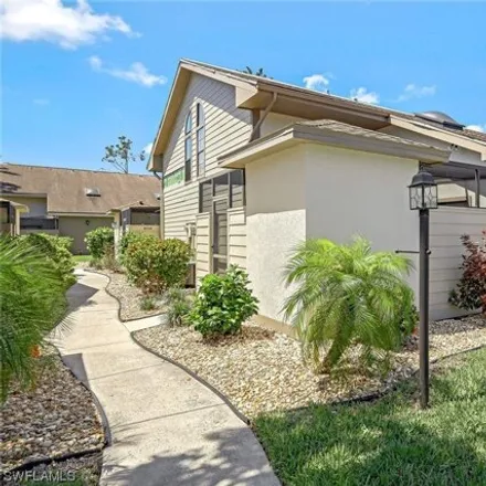 Image 2 - 8401 S Haven Ln, Fort Myers, Florida, 33919 - House for sale