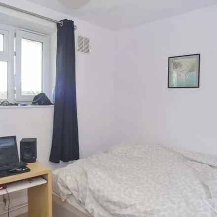 Image 4 - Shenstone House, Fir Tree Close, London, SW16 1TF, United Kingdom - Apartment for rent