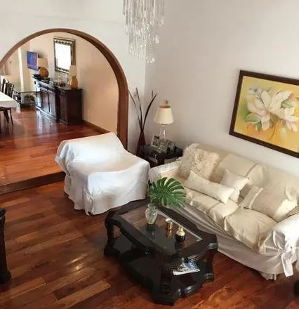 Rent this 5 bed house on Benjamín Sáenz Valiente 838 in Martínez Oeste, 1640 Martínez