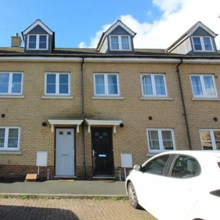 Buy this 4 bed townhouse on River View in Shefford, SG17 5FL