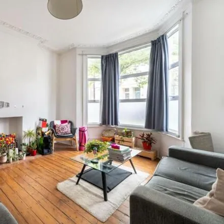 Image 3 - Burns Road, London, NW10 4DY, United Kingdom - Townhouse for sale