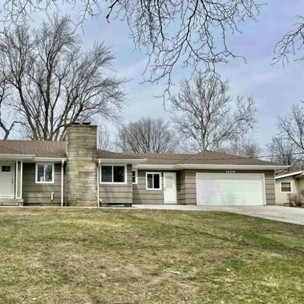 Buy this 3 bed house on 1501 Carbonado Road in Oskaloosa, IA 52577