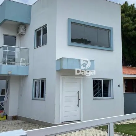 Buy this 2 bed house on Servidão Domingos Manoel da Silveira in São João do Rio Vermelho, Florianópolis - SC