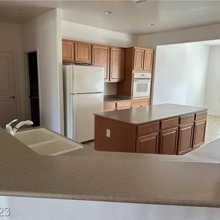 Image 9 - 3308 Lapwing Drive, North Las Vegas, NV 89084, USA - House for rent