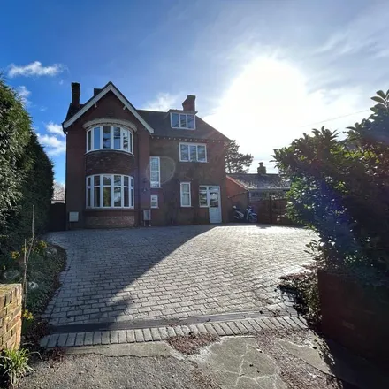 Rent this 5 bed house on Churchill Avenue in Sudbury Road, Halstead