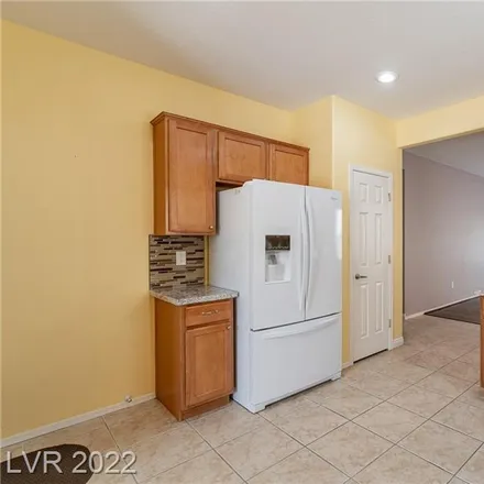 Image 5 - 2721 Willow Wren Drive, North Las Vegas, NV 89084, USA - House for sale