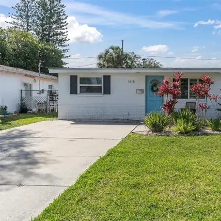 Rent this 3 bed house on 1818 Nevada Avenue Northeast in Shore Acres, Saint Petersburg