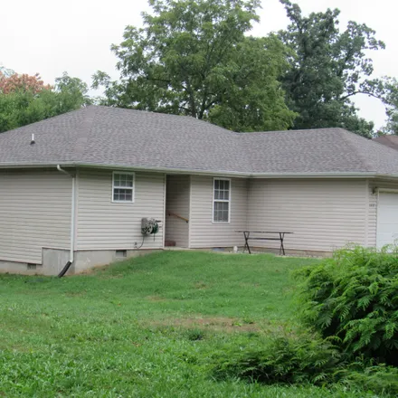 Buy this 3 bed house on 160 North Blair Street in Marshfield, MO 65706