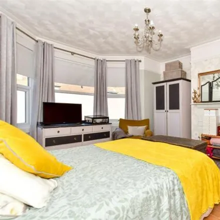 Buy this 6 bed house on 10 Windsor Avenue in East Cliftonville, Margate