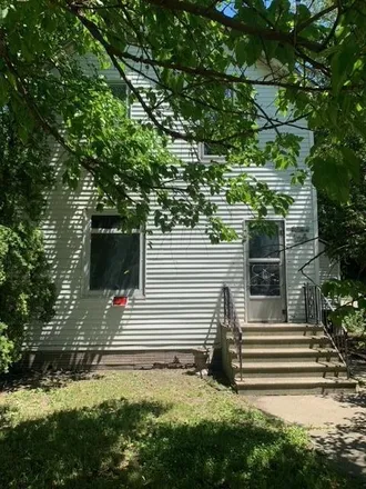 Buy this 3 bed house on 825 Franklin Street in Bay City, MI 48708