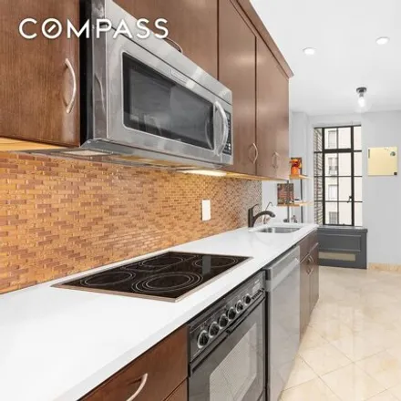 Image 5 - 340 West 57th Street, New York, NY 10019, USA - Condo for sale