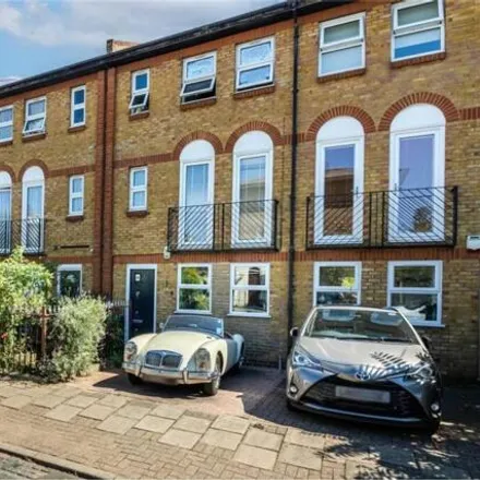 Buy this 3 bed townhouse on 167 Culford Road in De Beauvoir Town, London