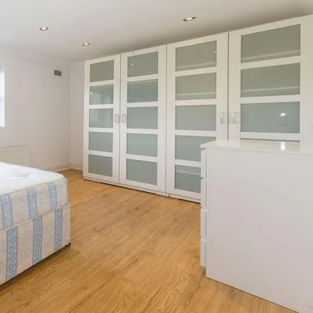 Image 2 - Faris House, 36 Trebovir Road, London, SW5 9NQ, United Kingdom - Apartment for rent